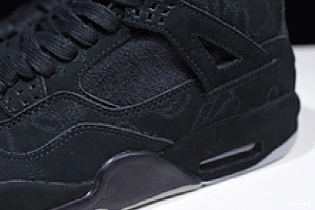 HYPE 001 Air kaws Nike retro black 930155 Jordan 4 0823